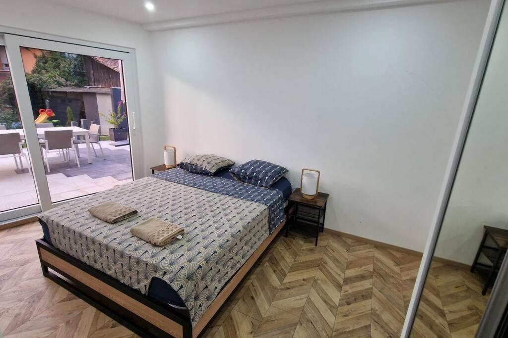Apartment Prestige Neuf Avec Et Ecran De Cinema En Rez De Jardin