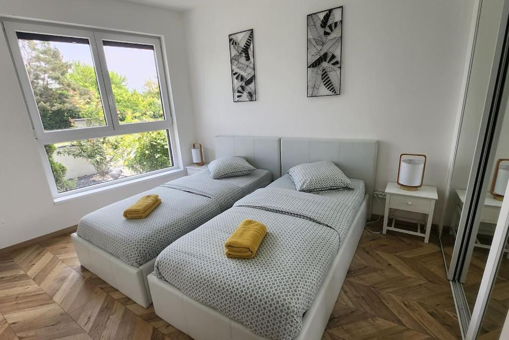 Prestige Neuf Avec Et Ecran De Cinema En Rez De Jardin Apartment